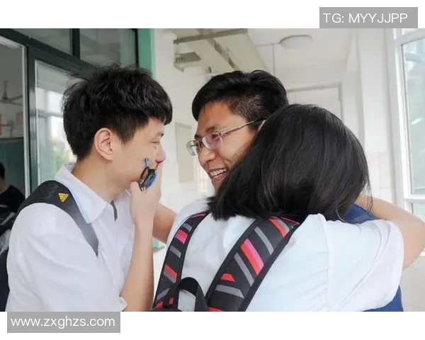 足球明星感人送别瞬间集锦视频回顾情感与荣耀交织的美好时刻